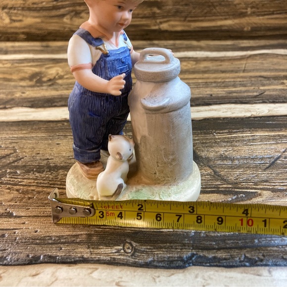 Homco Denim Days 1985 little girl with a milk can figurine - Picture 2 of 7